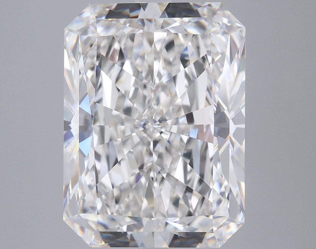 VS1 9.04 ct F RADIANT Diamond