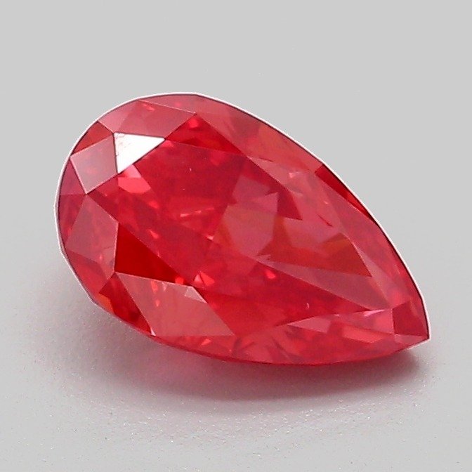 VS 1 1.06 ct Red Pear Coloured Diamond Shapes